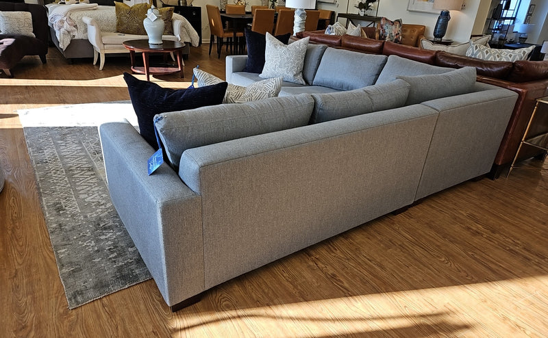 MG+ BW Sectional in Gray