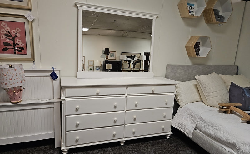 Vermont Tubbs 8-Drawer Dresser w/ Mirror in White