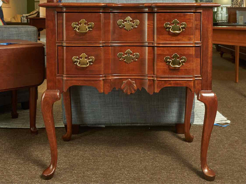 Hooker Furniture Queen Anne Low Boy in Mahogany