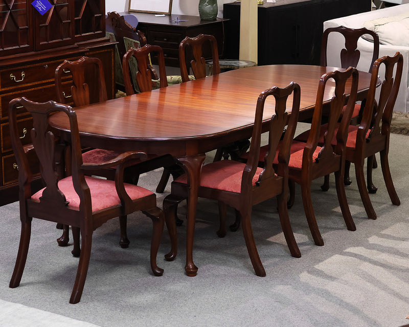 Henkel Harris Queen Anne  Mahogany Table & 8 Chair Set