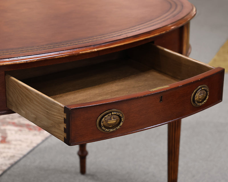 Sheraton Mahogany Desk on Wheels w/Leather Top Inlay. 3 Drawers