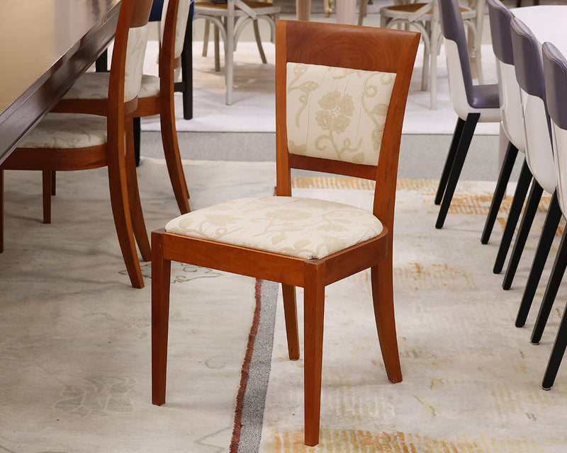 Set of 6 Thomas Moser ' Harpswell' Cherry Dining Chairs