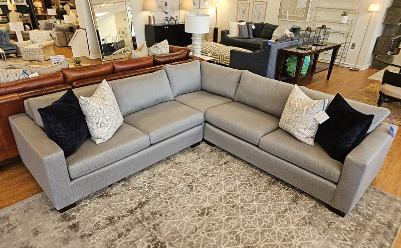 MG+ BW Sectional in Gray