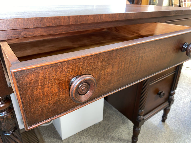 Kindel Mahogany 7 Drawer Desk with Turned Columns & Woodknobs