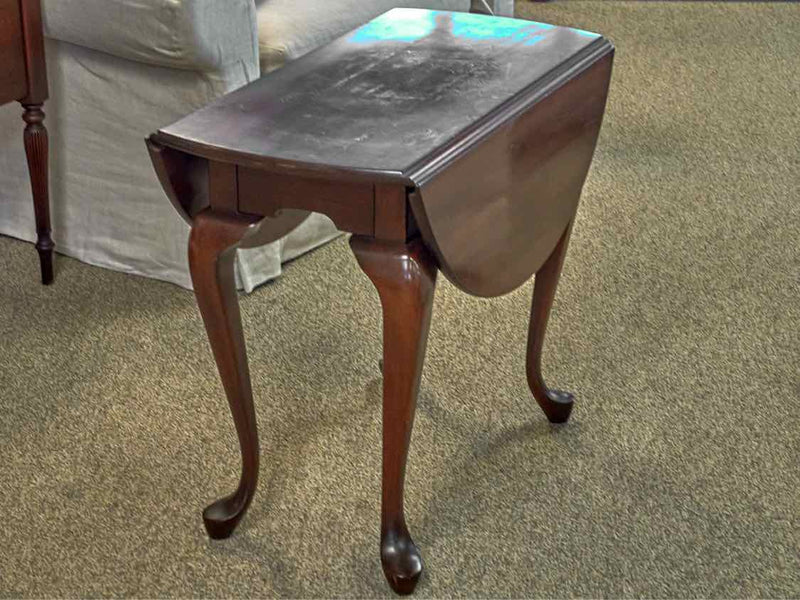 Pennsylvania House Queen Anne Cherry Drop Leaf Side Table