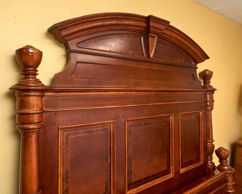 Victorian Style Cherry Finish 3 Panel With Posts Accents Queen Bed