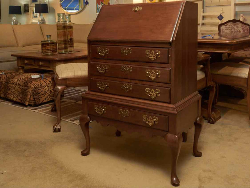 Jasper Cabinet Cherry Queen Anne Secretary Drop Front 4 Drawer Desk With Key