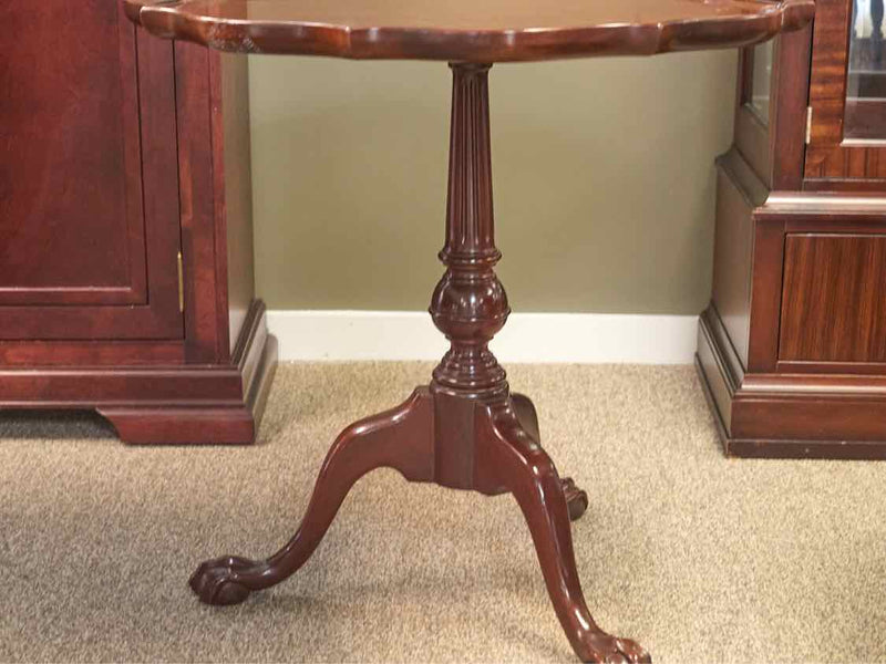 Mahogany Pie Crust Pedestal Accent Table