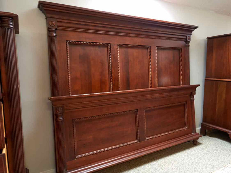 Durham Furniture Solid Maple Queen Panel Bed