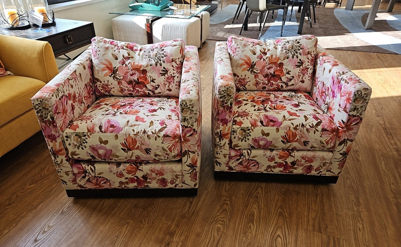 Cisco Pair of 'Cosmo Mini Chairs'