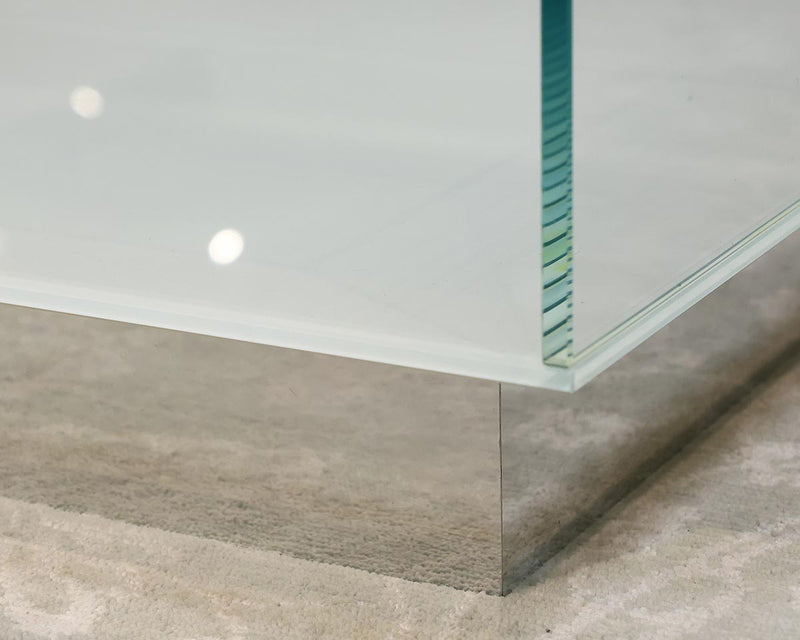 Miss Cocktail Table in Extra Light Tempered Glass and White Lacquered Glass