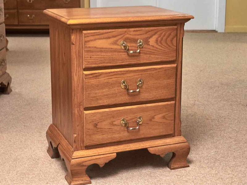 Cochrane Oak 3 Drawer  Nightstand