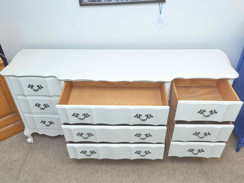 Off White Finish  9 Drawer Dresser With Ornate Metal Handles