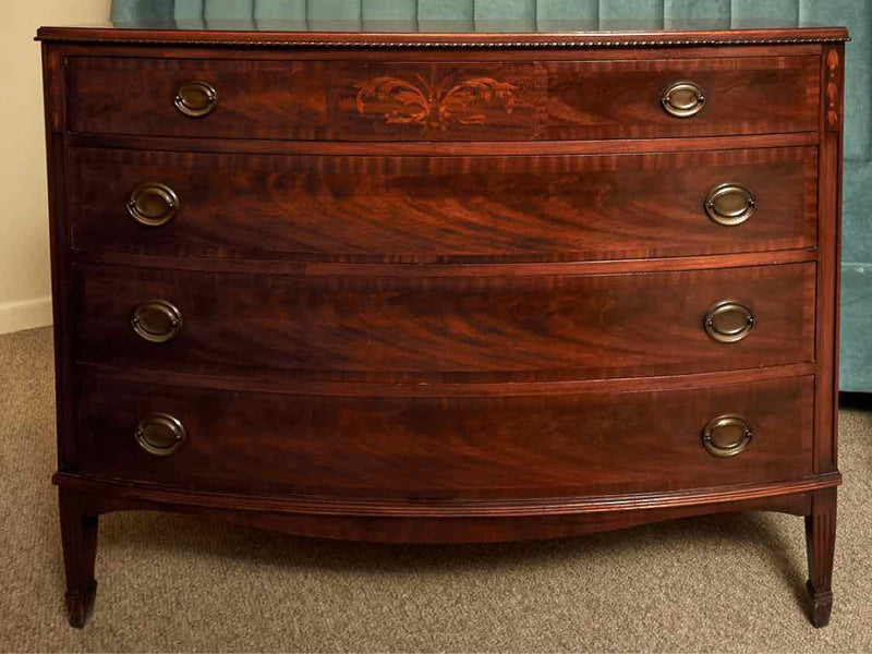 Mahogany Bow Front Dresser with 4 Drawers & Hepplewhite Brass Handles