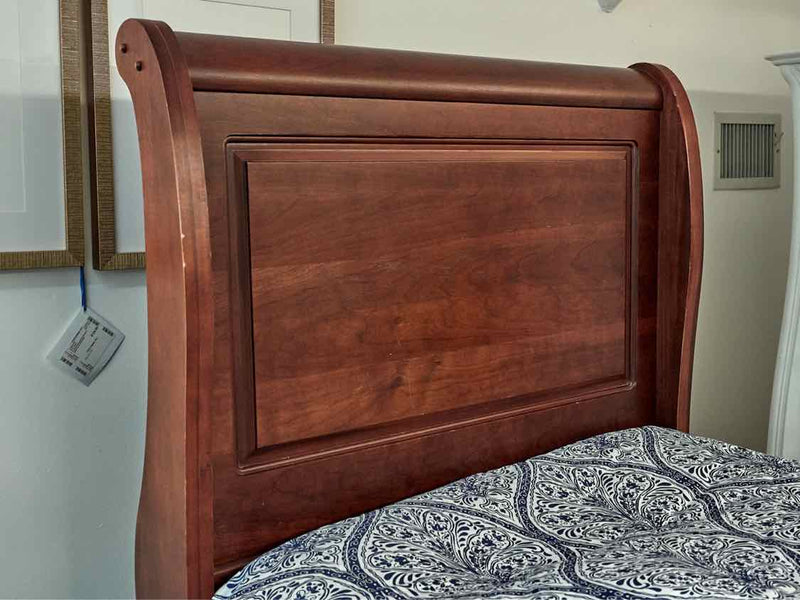 Vaughan Bassett Cherry Twin Sleigh Bed