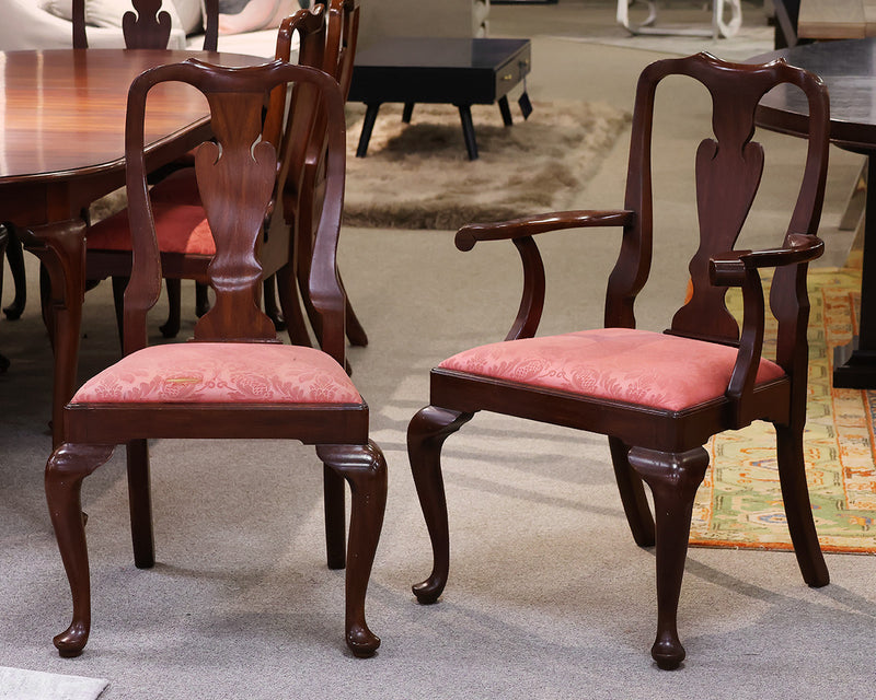 Henkel Harris Queen Anne  Mahogany Table & 8 Chair Set