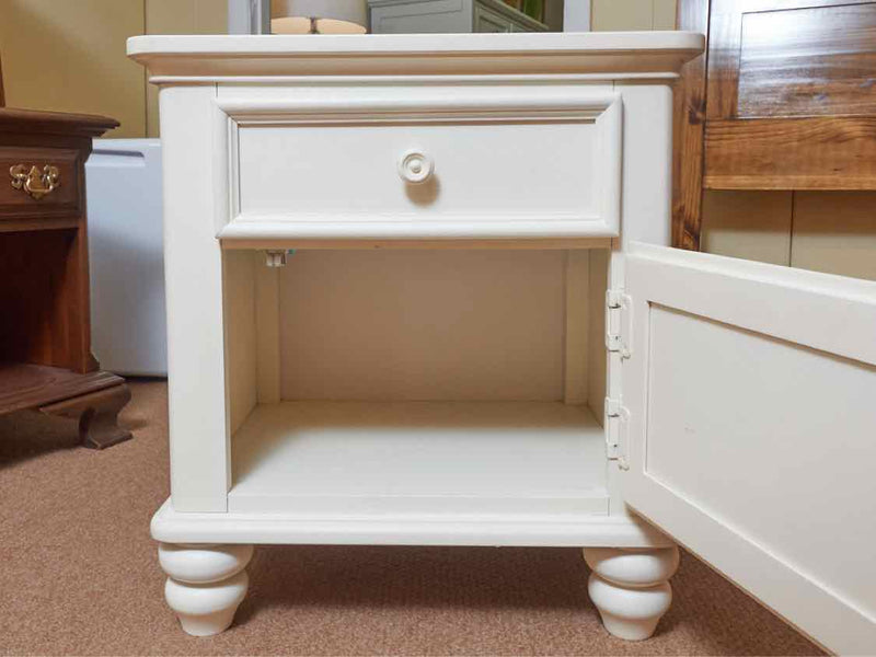 Legacy Classic Ivory 1 drawer 1 Door Beadboard Accents  Nightstand