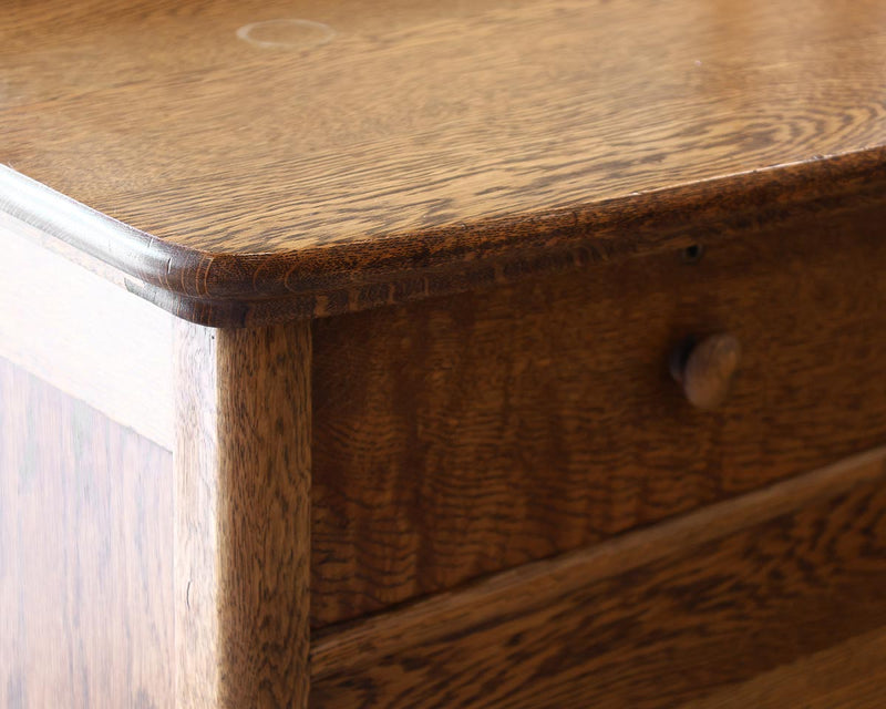 Vintage  Oak 4 Drawer Dresser with Mirror