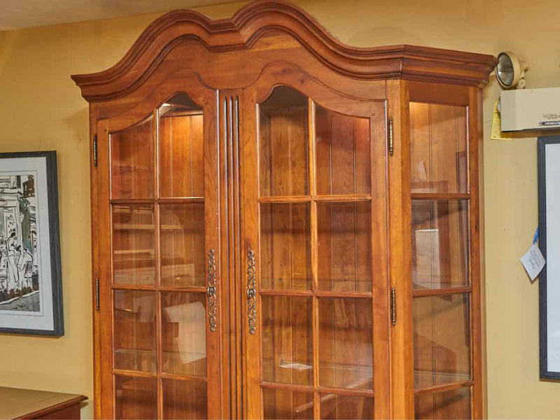 Ethan Allen 'Maison' Cherry 2 Glass Door 2 Door  China Cabinet