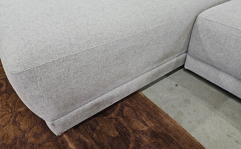 Left-Arm Facing Chaise Sectional