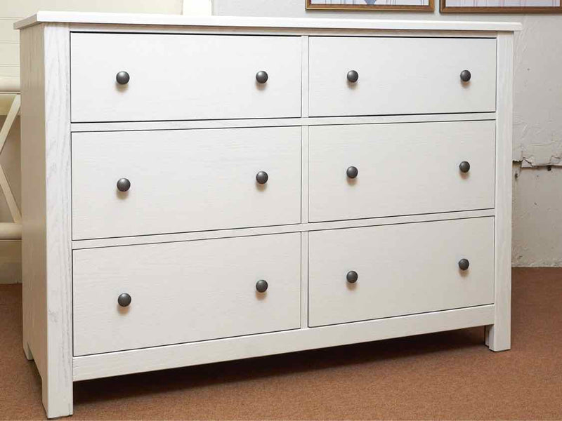 Vaughan Bassett White Finish Fundamentals 6 Drawer  Dresser