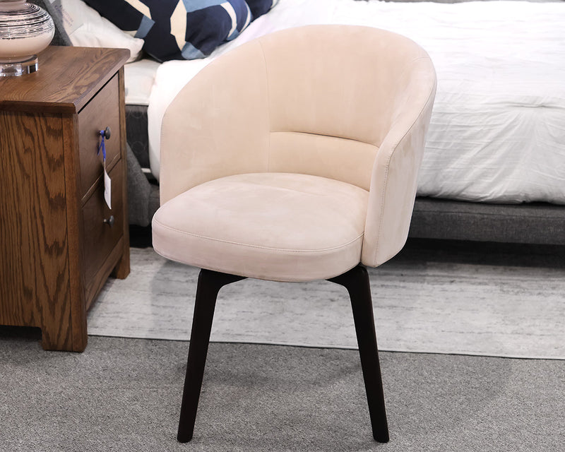 Minotti Amelie Swivel Chair in Tan Suede