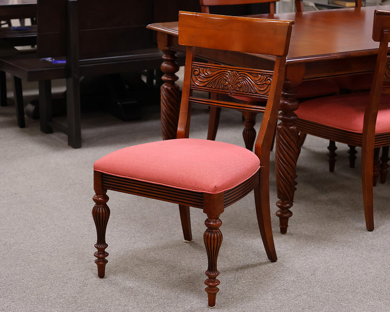 Ethan Allen Maple Carved Table w/6 Chairs and 2 Leaves