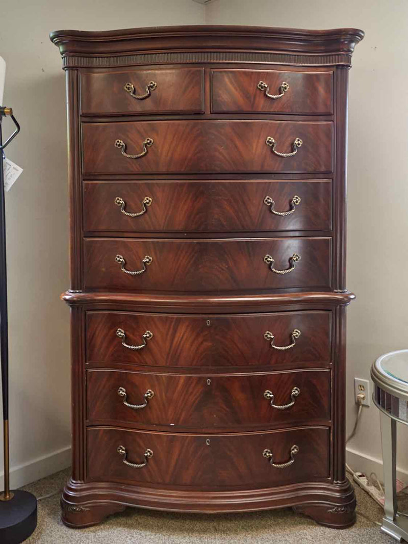 Thomasville Mahogany 8 Drawer Chest with Bronze Ornate Pulls