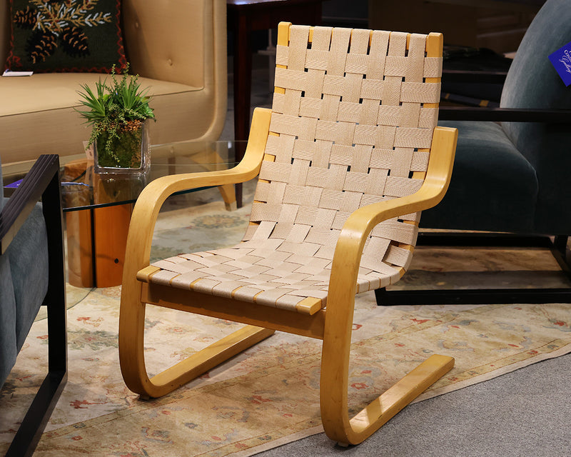 Cream Woven Lounge Chair w/Natural Frame