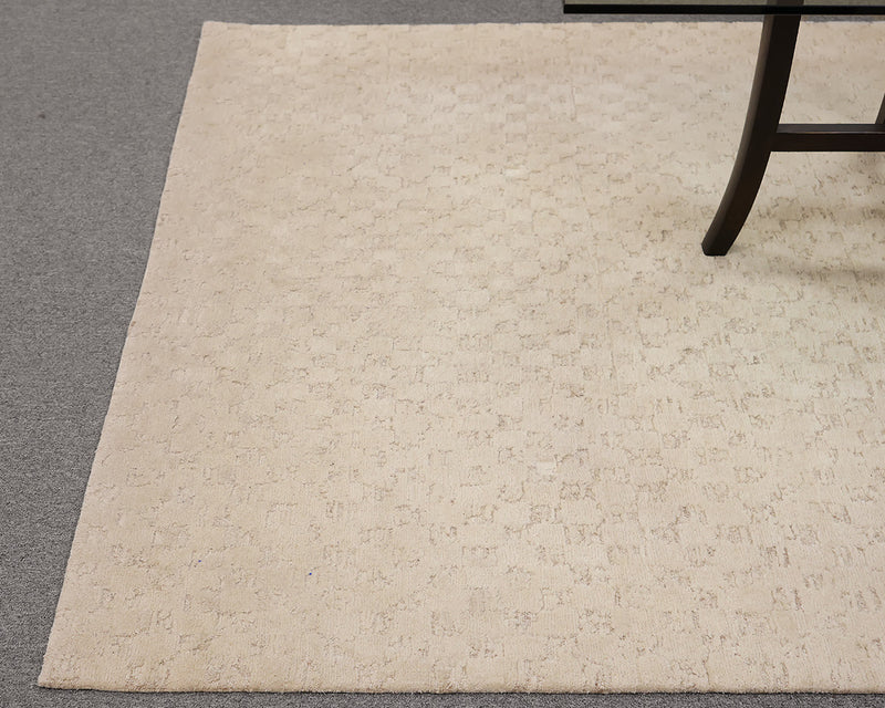 RH Ada Hand-knotted Wool & Silk 6 x 9 Area Rug in Ivory