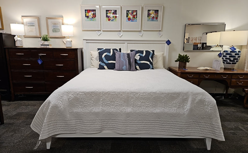 Maine Woodworks 'August' King Storage Bed