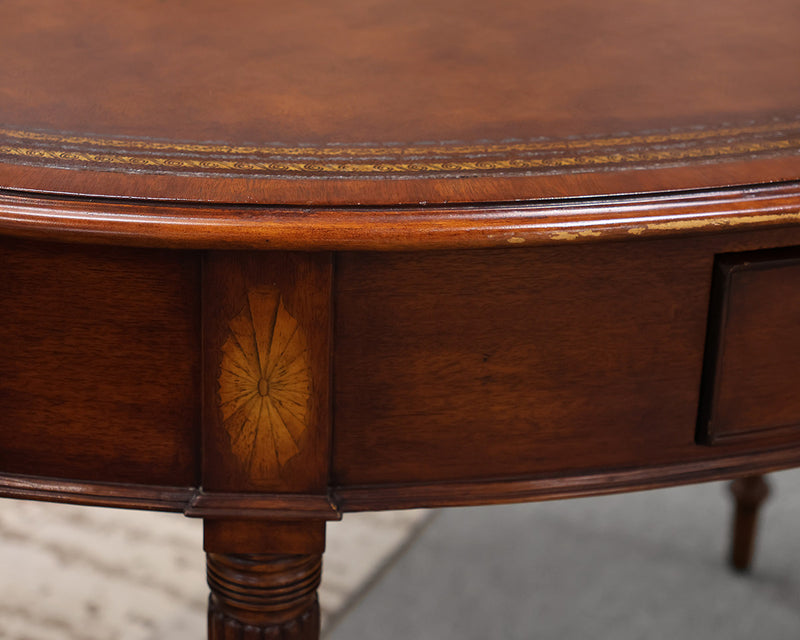 Sheraton Mahogany Desk on Wheels w/Leather Top Inlay. 3 Drawers