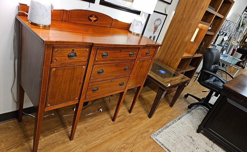 Vintage Mahogany Hepplewhite Style Sideboard