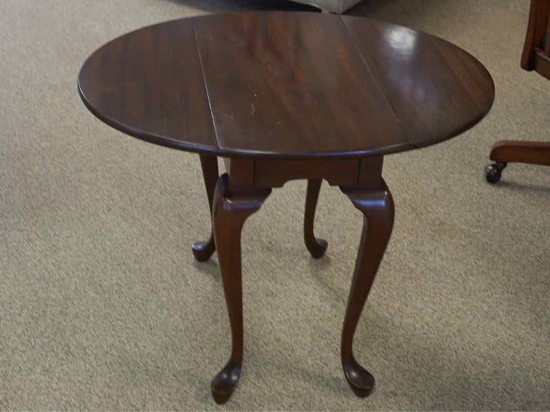 Pennsylvania House Queen Anne Cherry Drop Leaf Side Table