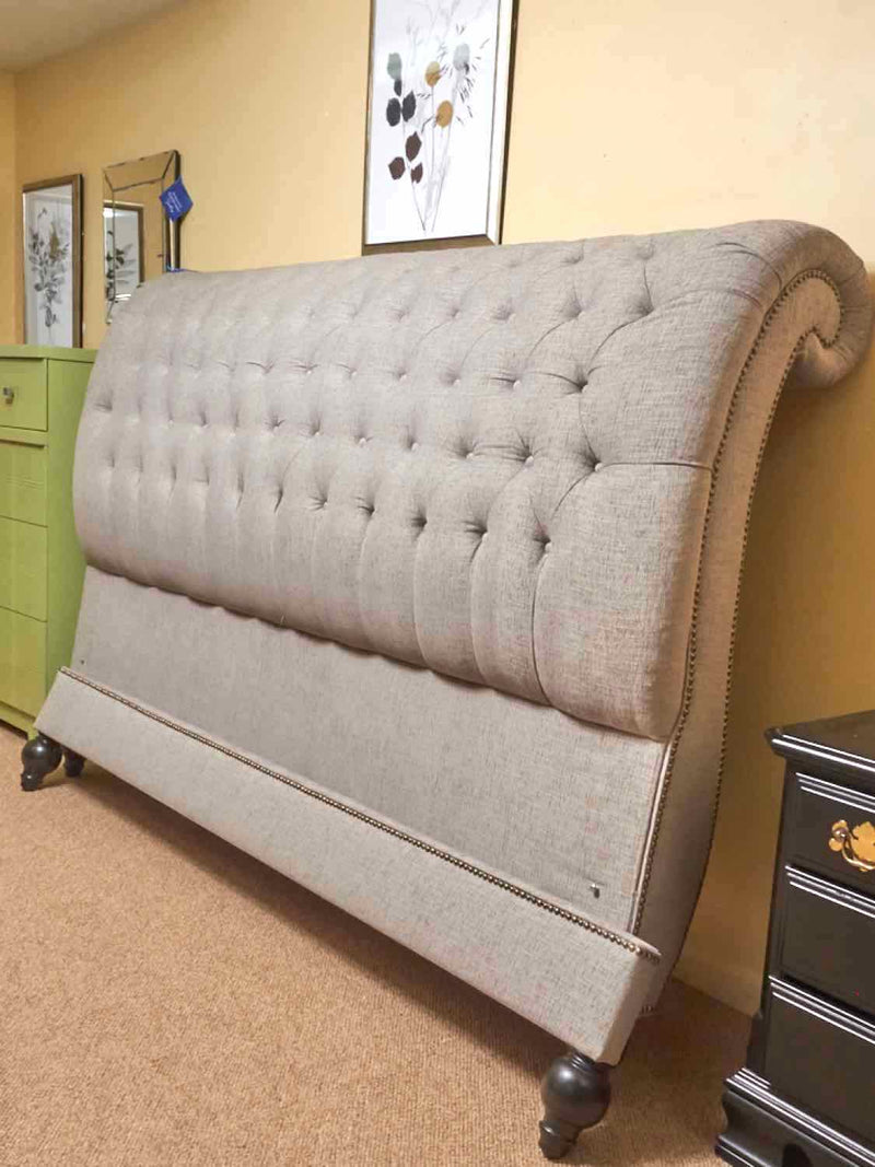 Jonathan Louis Gray Tufted Upholstered King Bed With Siderails & 3 Wooden Slats