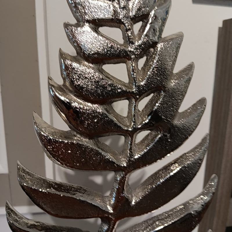 Silver Metal Fern Leaf On Black Quartz Base Decor