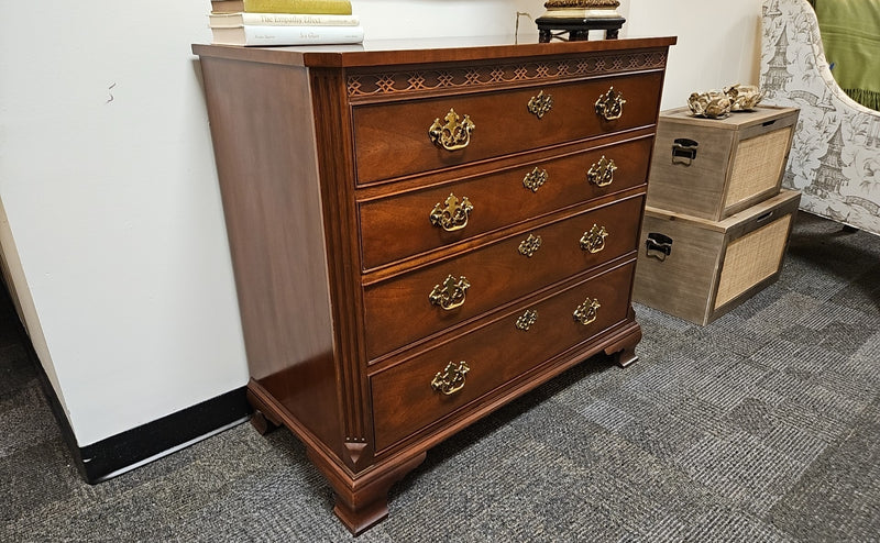 Baker 4-Drawer Bachelor's Chest