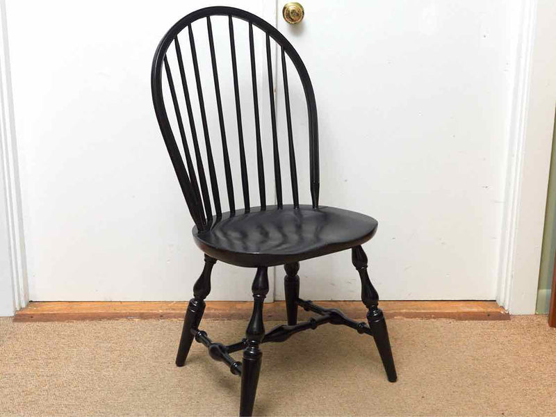 Black Finish Windsor  Chair With Turned Legs