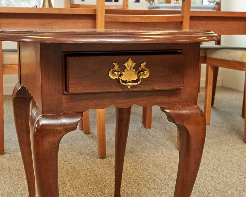 Stickley Oval Queen Anne Side Table