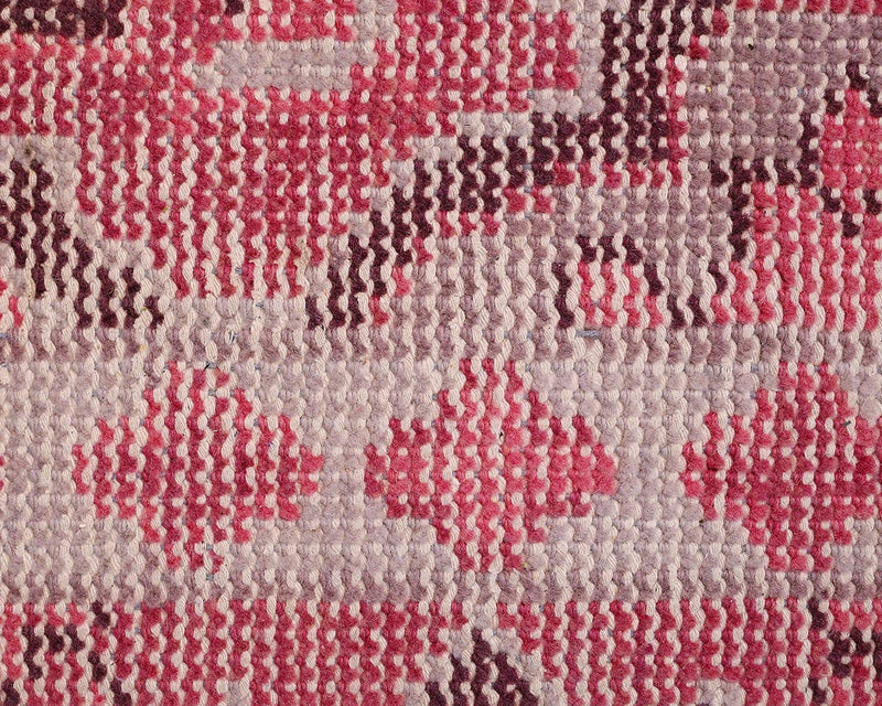 Flat Weave 6 x 9 Area Rug in Rose Tones