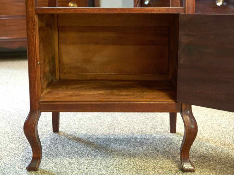 Mahogany Cabriole Leg Nightstand