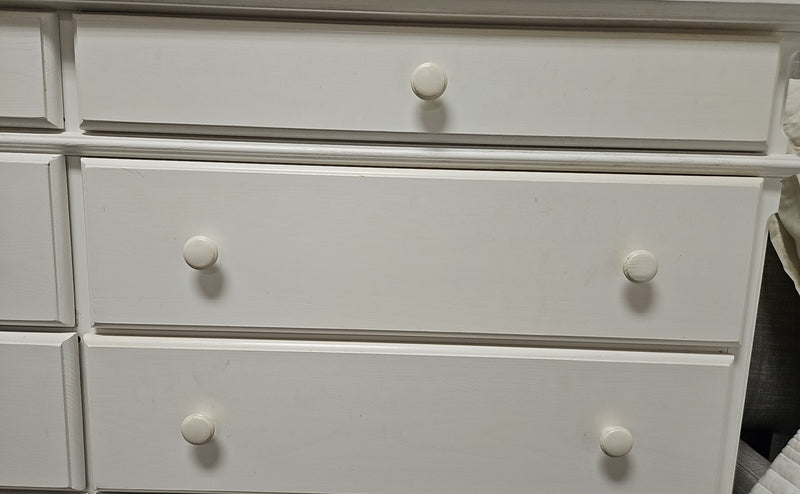 Vermont Tubbs 8-Drawer Dresser w/ Mirror in White