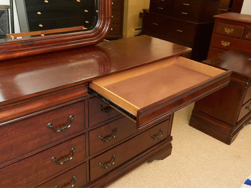 Liberty Furniture Dark Cherry Stained 8 Drawer  Dresser With Mirror