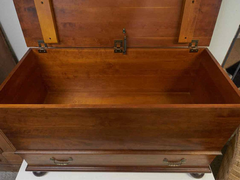 Mahogany Blanket Chest With Turned Feet