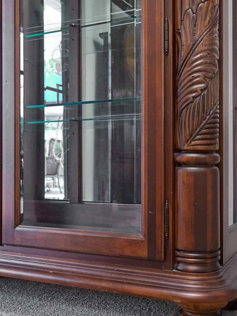 Thomasville Mahogany Display Cabinet W/ Column Detailing