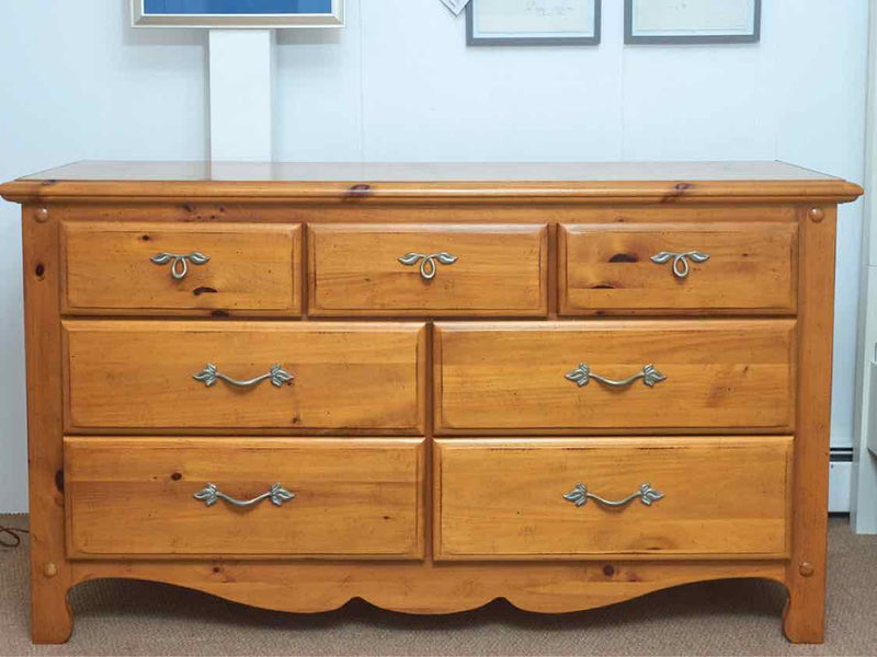 Pine 7 Drawer Dresser