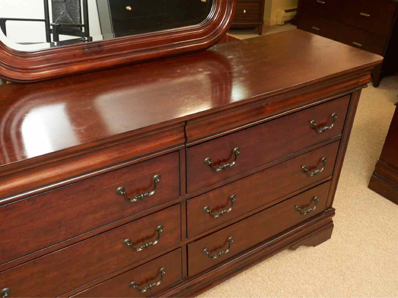 Liberty Furniture Dark Cherry Stained 8 Drawer  Dresser With Mirror