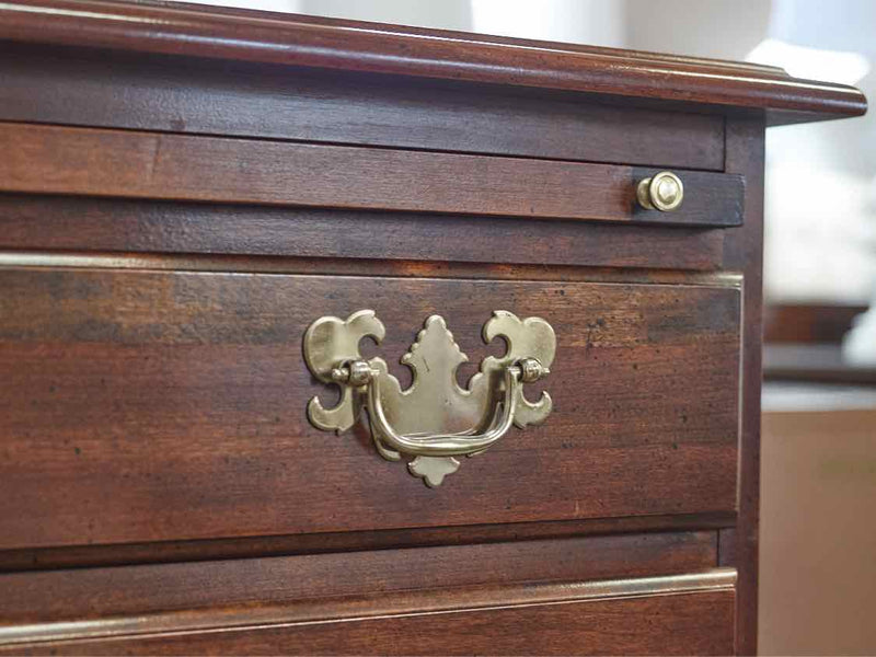 Mahogany 4 Drawer Accent Chest with Pull Out Shelf