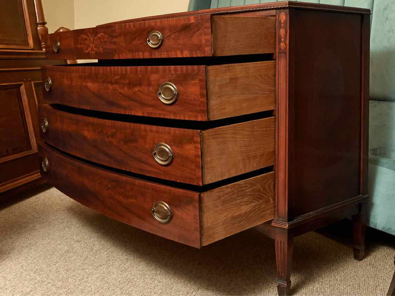 Mahogany Bow Front Dresser with 4 Drawers & Hepplewhite Brass Handles