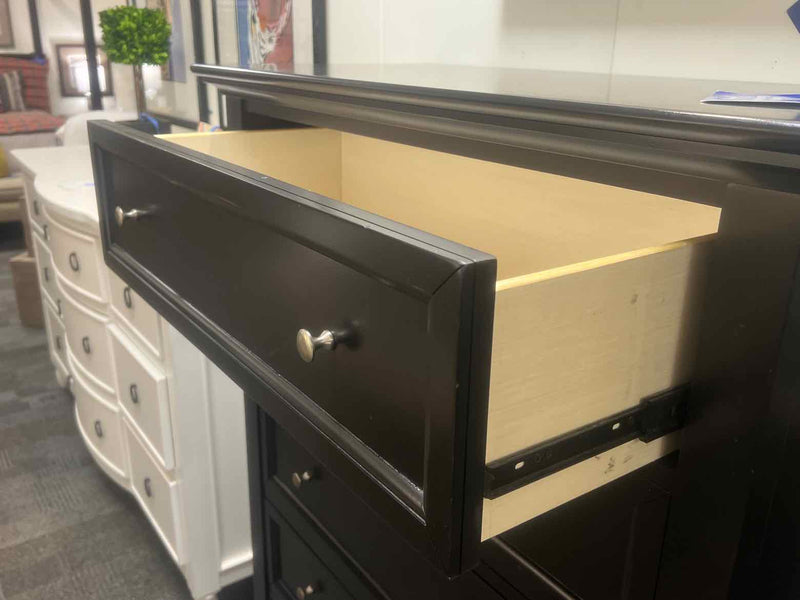 Pulaski 5-Drawer 'Noir Sanibel' Chest